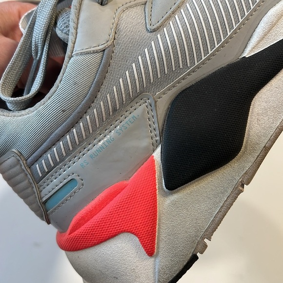 Puma - pink, gray, and black, 8.5 running shoe - Picture 9 of 9